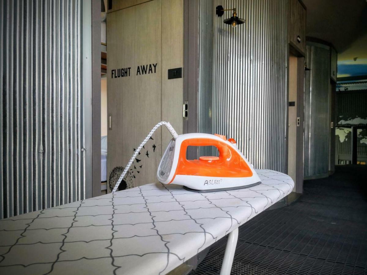 Hostel Asleep By Lantana Pattaya Exterior foto